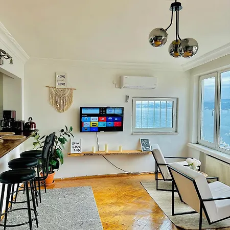 Full Bosphorus View In Beyoglu